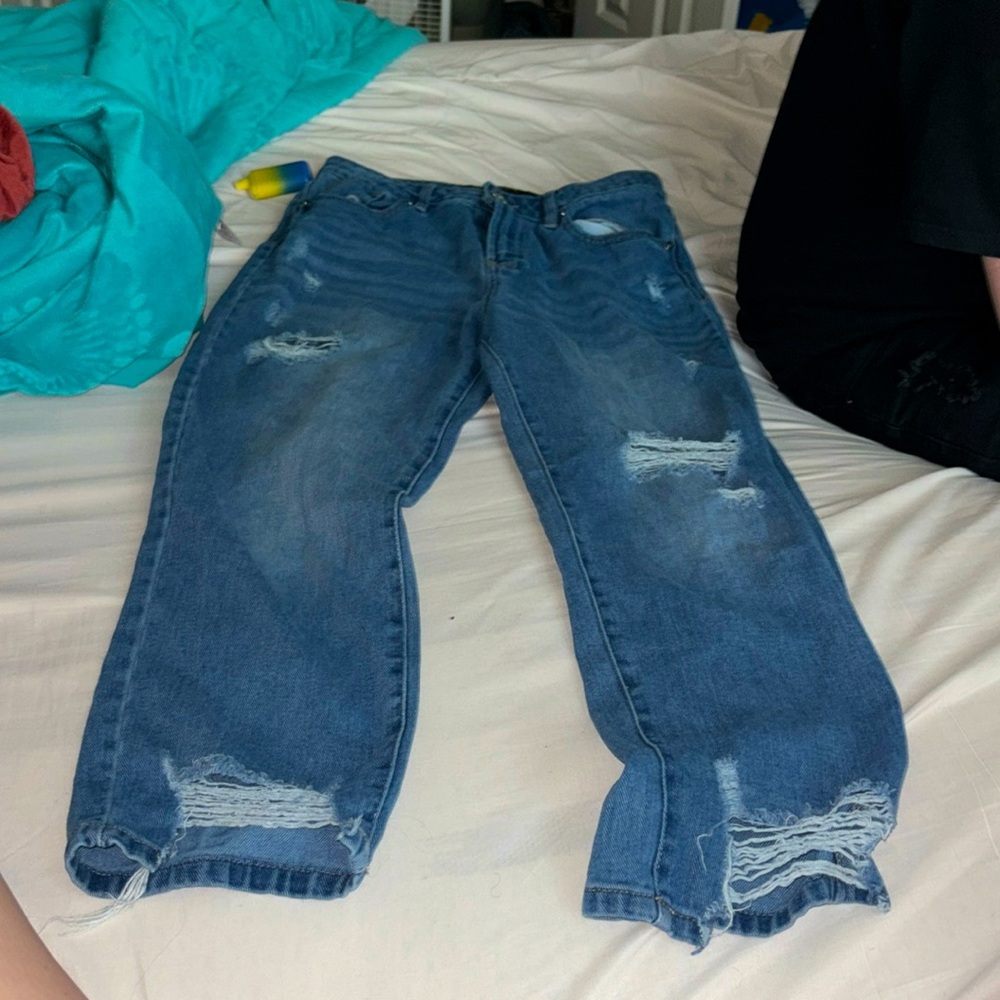 Ripped Skinny Jeans